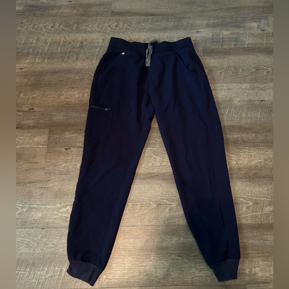 Figs Women Navy Blue Jogger Scrub Pants